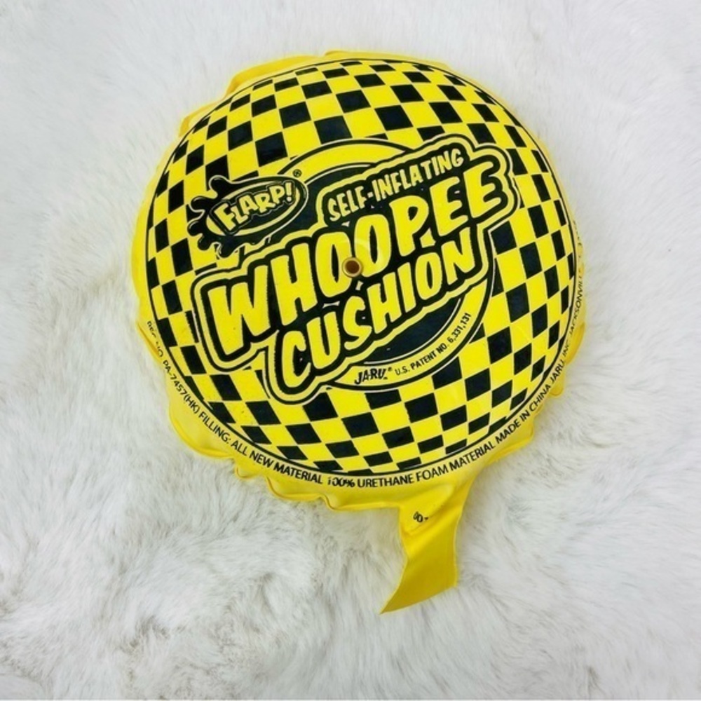 Jaru Whoopee Cushion flarp Self-Inflating Gag Toy - Yellow & Black